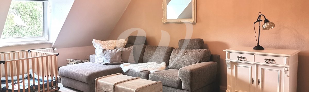 Gemütliche und ruhige Dachgeschoßwohnung im beliebten Dichterviertel Wilke Immobilien: Ihr Immobilienmakler Frankfurt Wiesbaden Rhein-Main