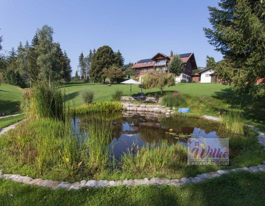 Uneinsehbares Parkgrundstück Bild 2