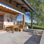 Ruhe pur mit atemberaubendem Bergblick Bild 1