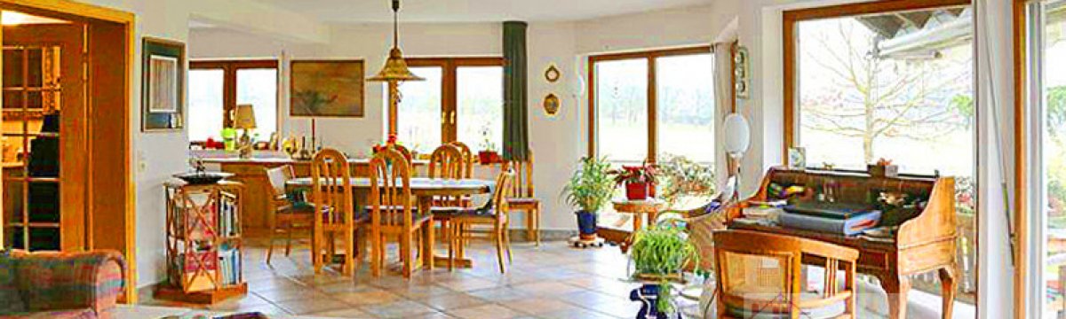 Platz für zwei Familien in Bad Schachen Wilke Immobilien: Ihr Immobilienmakler Frankfurt Wiesbaden Rhein-Main