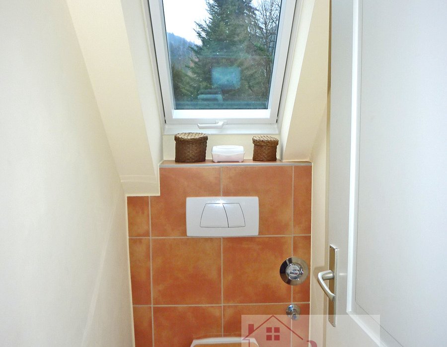 Idyllisches Wohnen am Waldesrand mit Bachlauf Bild 4